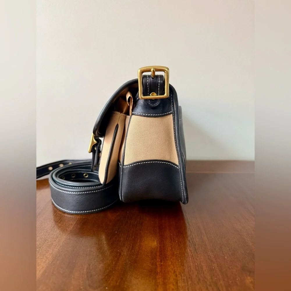 Vintage Coach Legacy Canvas Saddle Field Bag - Picture 6 of 12